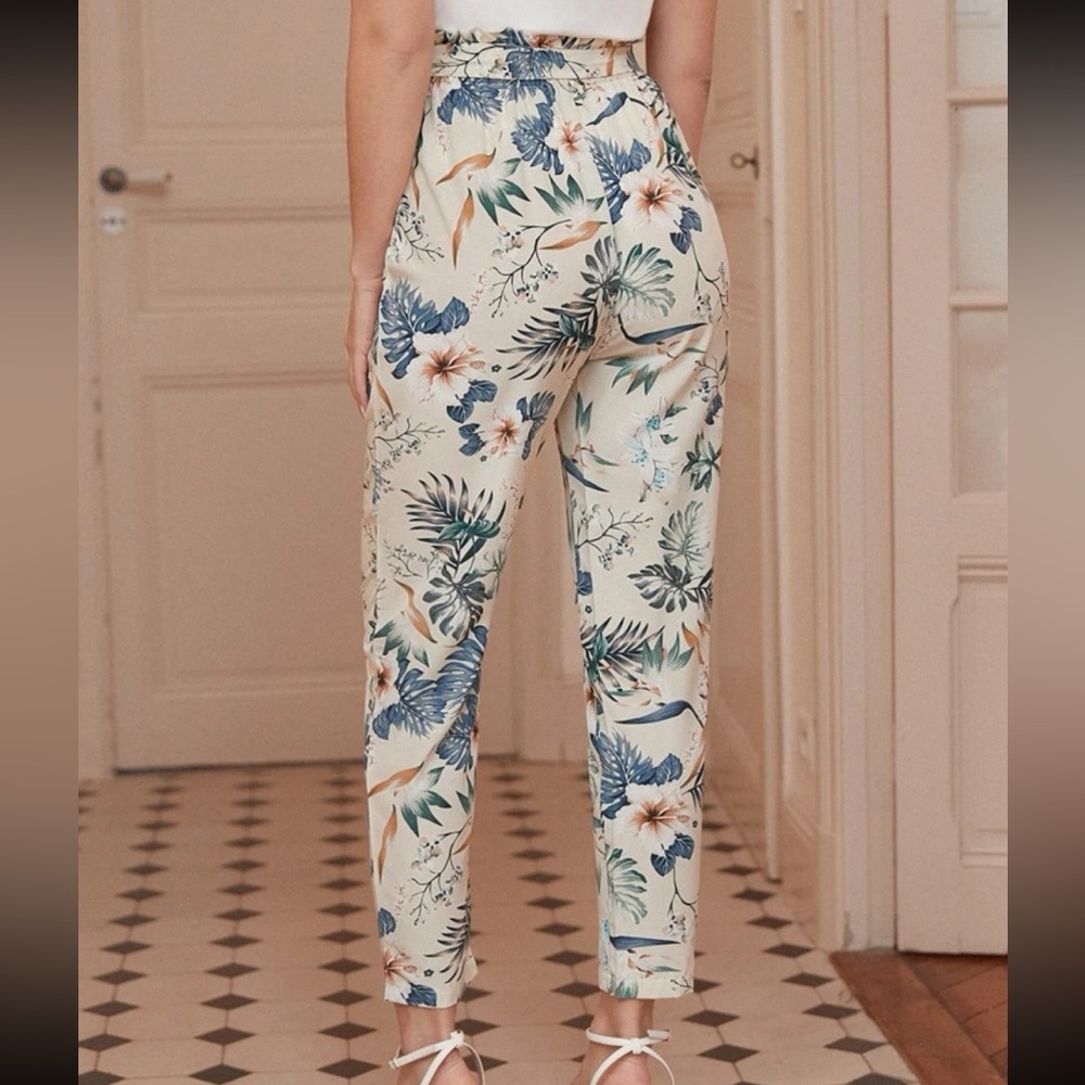 Boho Floral Print Paperbag Belted Pants - Picture 2 of 10